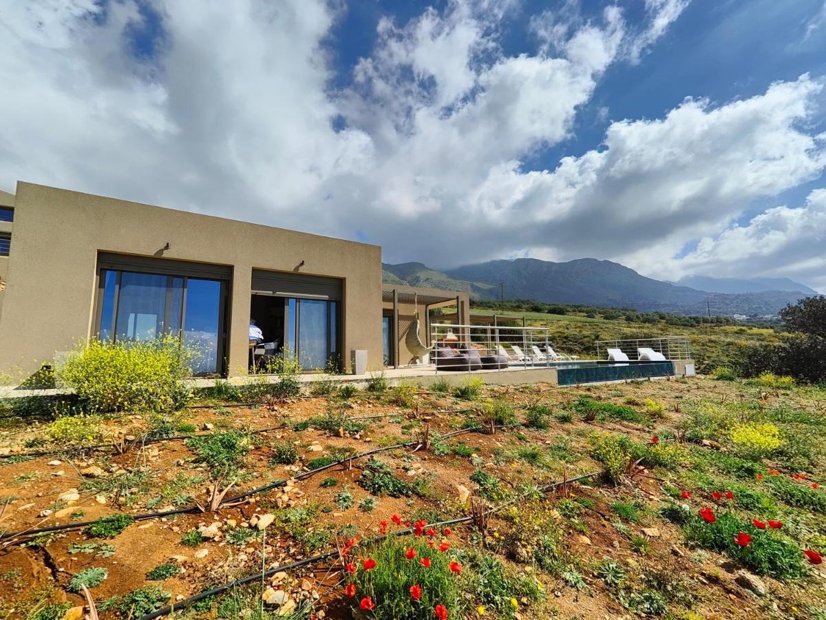 Olive And Aloe Villas Nomikianá Eksteriør bilde